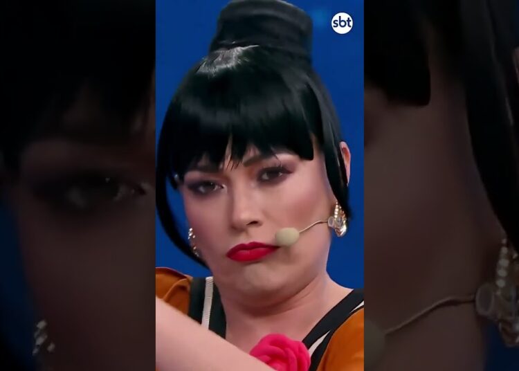É piada, é música, é #Ratinho versus #MilenePavorô! O caos que a gente ama! #ProgramaDoRatinho #SBT