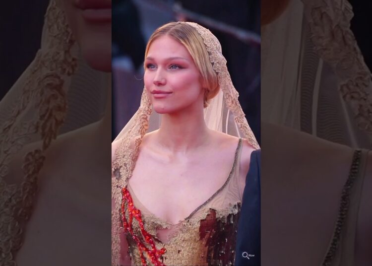 🔥ATORES QUE CHEIRAM TÃO MAL… QUE NINGUÉM QUER SENTAR PERTO DELES! #hollywood #curiosidades #noticias