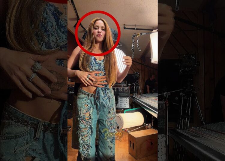 Shakira recusou todos os famosos! #curiosidades #shakira #noticias #brazil