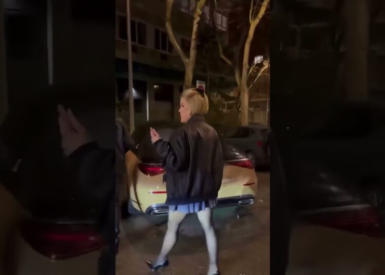 Virginia e Viníjr encontram Kim Kardashian em jantar #virginiafonseca #vinijr #fofocas #fofoca