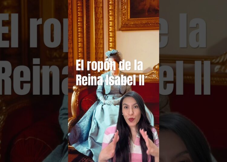 El ropón de la Reina Isabel II #realeza #reinaisabel #isabelii #moda