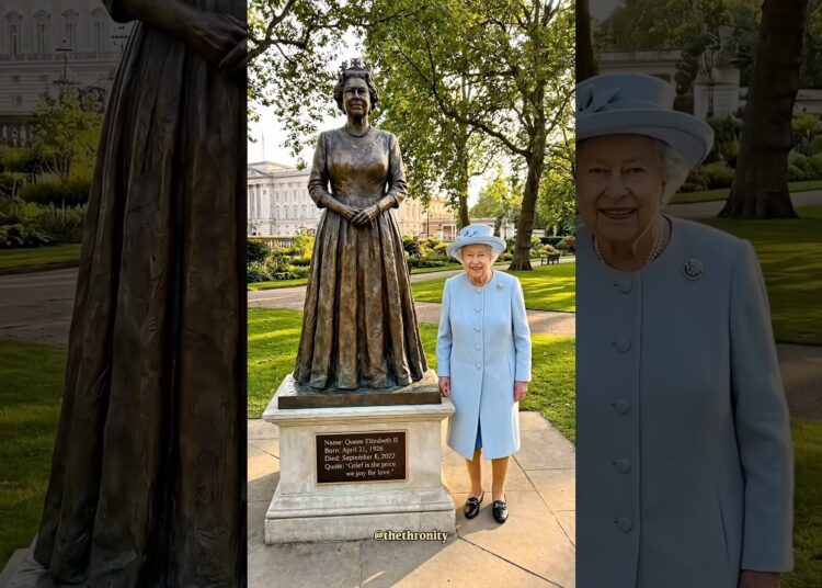 Royal women with their own statues. 👑🗿 #queenelizabeth #princessdiana #queenmother #katemiddleton