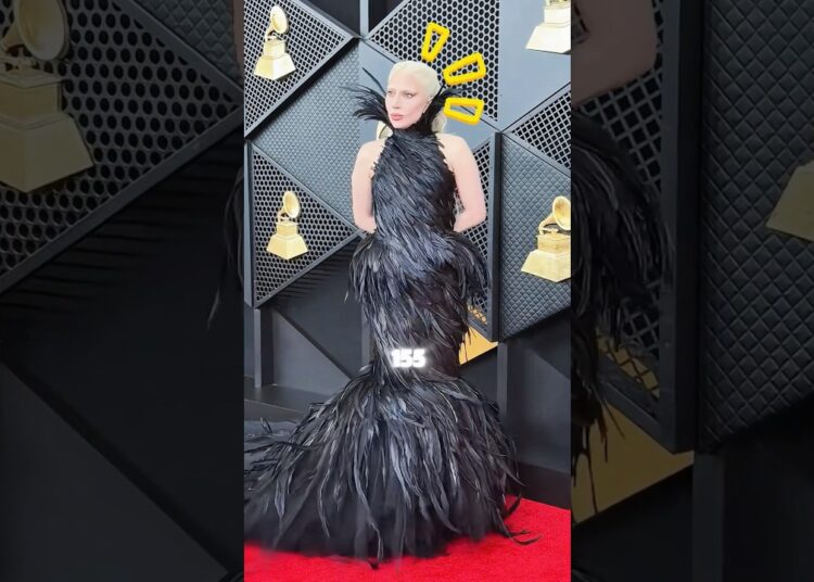 Some famous female stars are much shorter than people expect.