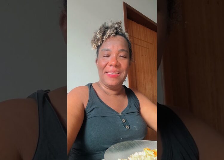 iNCOMODA COM A VIDA ALHEIA #viral #fofoca #vizinhasdolar #donadecasa #vidareal #fofocas #incomodidad