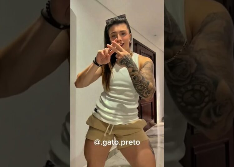 As Seis Lésbicas Mais Bonitas do Mundo #lgbt #mulher #brasil #youtubeshort #curiosidades