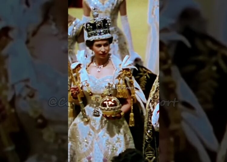 The Secret Brooch of Queen Elizabeth 😱 #queenelizabeth #royalfamily #kingcharles #royals