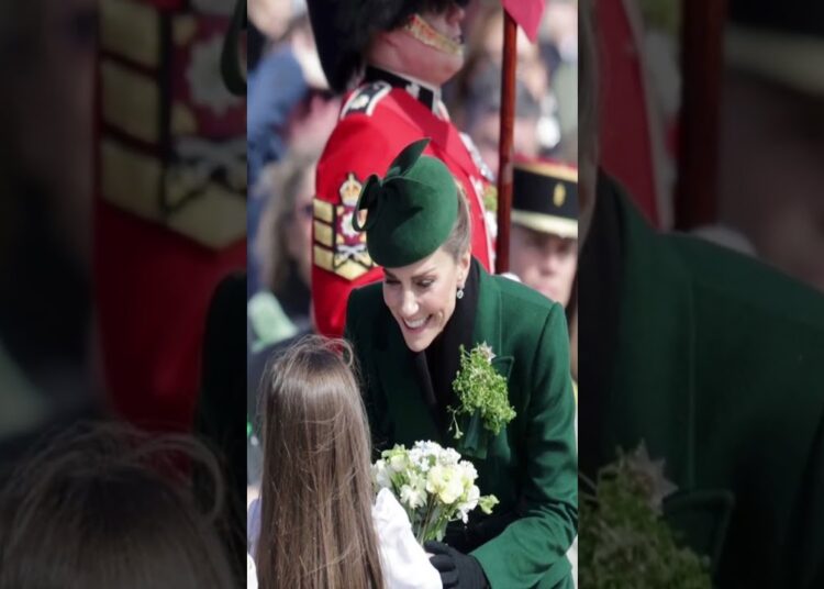“O gesto simples de Kate que emocionou todo mundo” #princesakate    #realeza  #kate    #shortsfeed