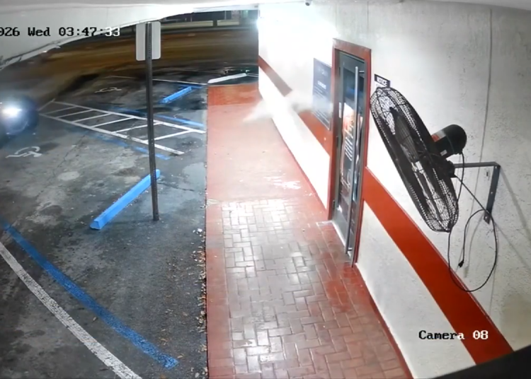 2 homens são presos após atirar em um clube de entretenimento adulto de um Lamborghini SUV, diz a polícia – WSVN 7News | Notícias de Miami, clima, esportes