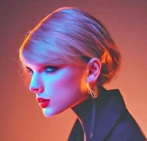 20 Celebrities Who Don’t Like or Care Much for Taylor Swift |