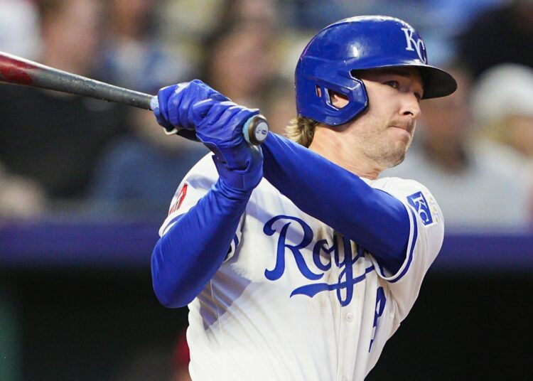 3 jogadores do Kansas City Royals que poderiam seguir Dairon Blanco porta afora