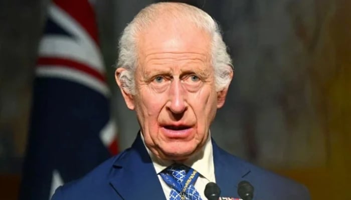 A Família Real se prepara para um novo escândalo enquanto um livro de memórias explosivo se aproxima após as consequências de Andrew