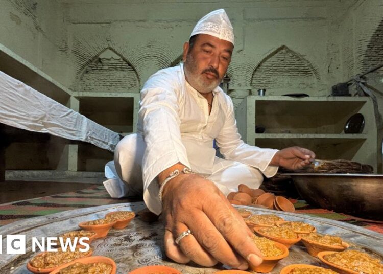 A Índia está restaurando uma cozinha real centenária que nunca parou de servir comida