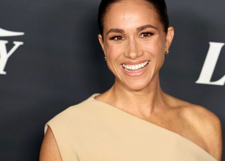 A co-estrela de Meghan Markle em Suits dá um veredicto revelador de 6 palavras sobre o ex-real | Real | Notícias