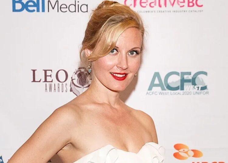 A estrela de 'Supernatural' Carrie Anne Fleming dá seu último suspiro aos 51 anos