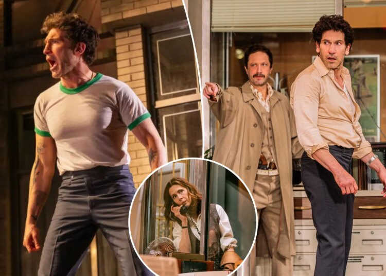 A peça da Broadway de Jon Bernthal transforma filme clássico de Nova York em uma comédia boba