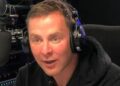 A resposta chocada das estrelas da Rádio 2 à demissão de Scott Mills enquanto as notícias são transmitidas ao vivo