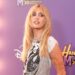 Agora uma verdadeira estrela pop, Miley Cyrus retorna às suas raízes de 'Hannah Montana' para uma festa especial de aniversário
