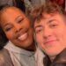 Amber Riley se reúne com Kevin McHale, co-ator de “Glee”, como convidado especial no revival de “Spelling Bee” da Off-Broadway