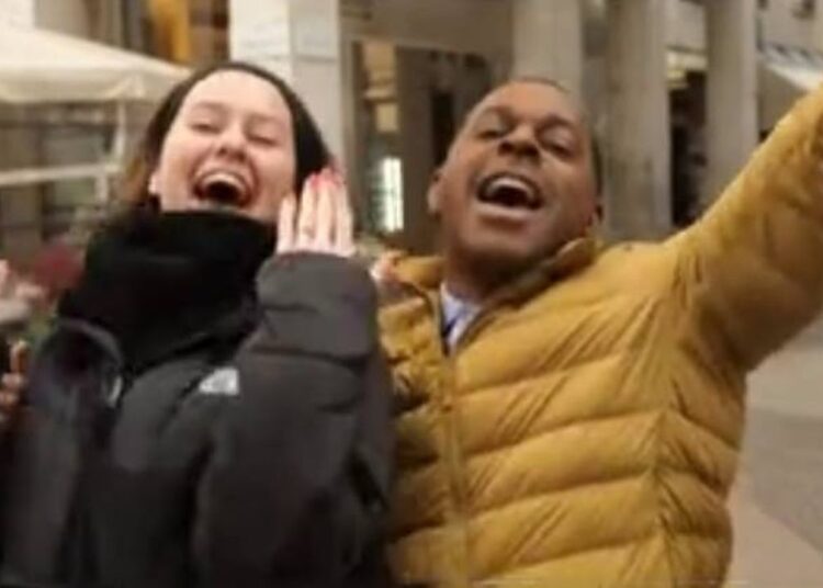 Andi Peters, do ITV Good Morning Britain, compartilha notícias de noivado ao vivo no ar