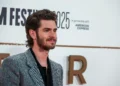 Andrew Garfield critica JK Rowling e a franquia 'tóxica' de Harry Potter com afirmações ousadas