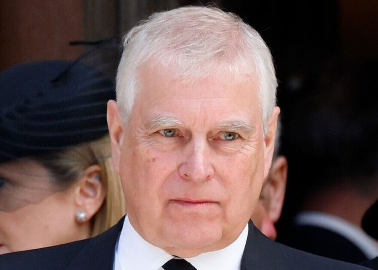 Andrew Mountbatten-Windsor assado por Harry Styles com zombaria selvagem | Real | Notícias
