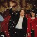 Ator de Love Actually forçado a se aposentar após um diagnóstico trágico enquanto co-estrelas se reúnem para apoiar