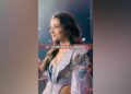'Atriz' gerada por IA aparece em novo videoclipe abordando a reação do público
