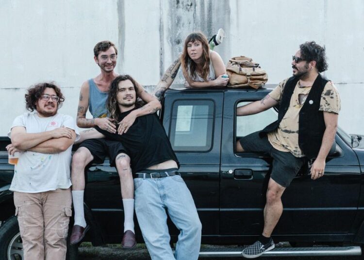 Banda de country alternativo de Nova Orleans Oh Dang lança 'Big Dogs' | Música | Gambito Semanal
