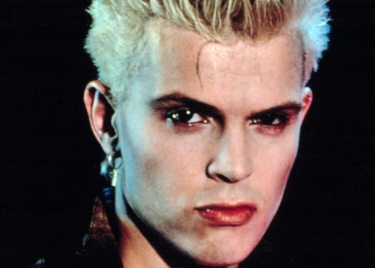 Billy Idol revela a maneira desequilibrada como abandonou a heroína no bate-papo de Bill Maher