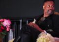Billy Porter diz que uma infecção urinária levou ao coma de três dias