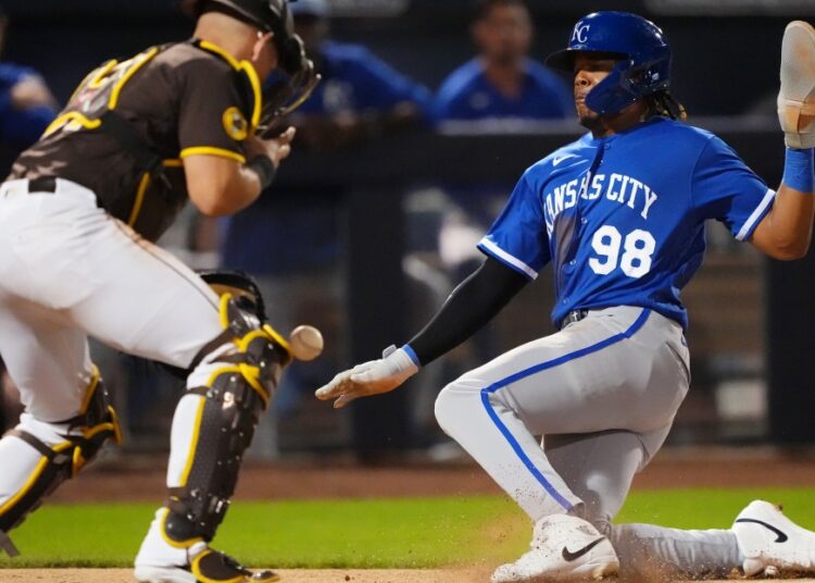 Bom dia San Diego: German Marquez tem uma situação difícil, Padres caem para Royals