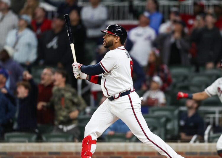 Braves se reúne tarde para abandonar a realeza