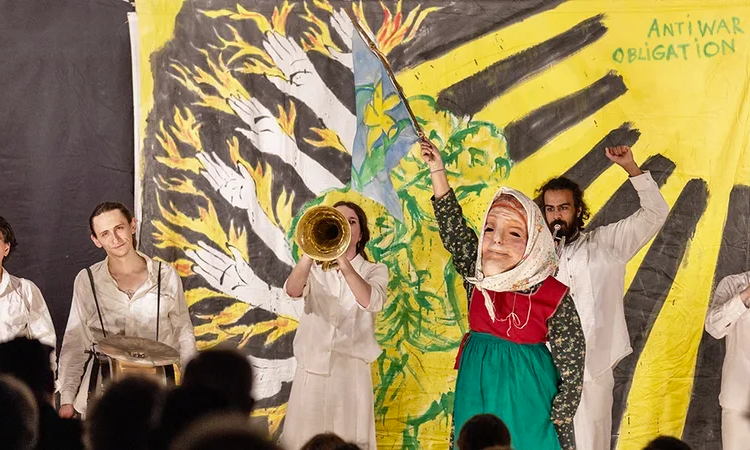 Bread and Puppet chegando ao Bennington College | Entretenimento