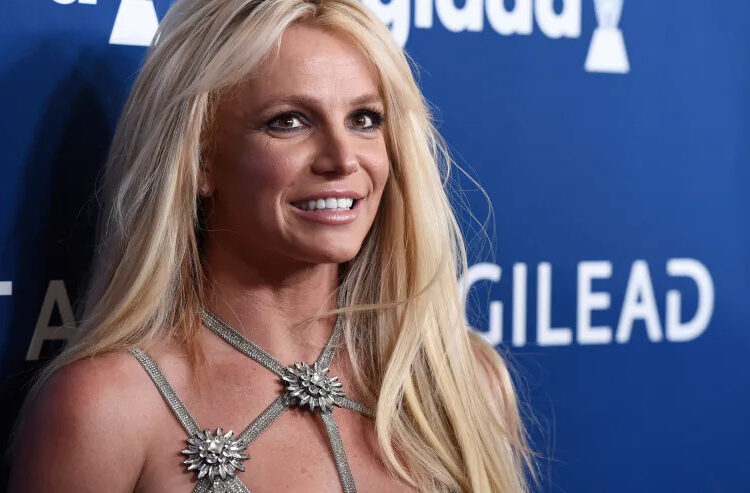 Britney Spears agora disposta a fazer tratamento: múltiplas fontes