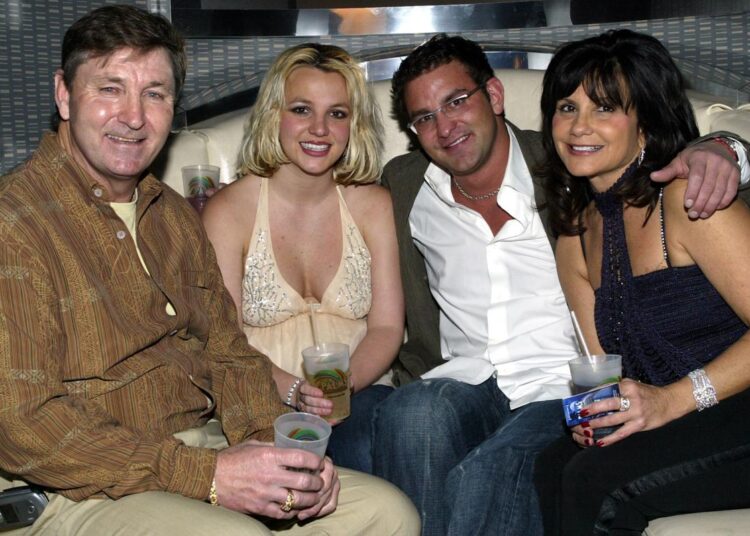 Britney Spears 'no limite' com o pai Jamie voltando para sua vida após DUI