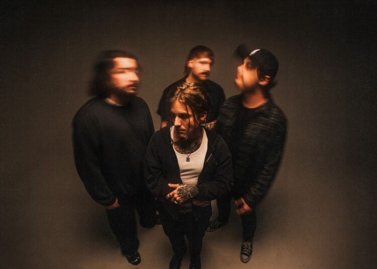 Broadside lança novo videoclipe para ‘Control Freak’