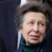 Casaco de tweed da Princesa Anne – como encomendar você mesmo | Real | Notícias