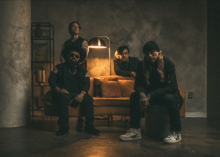 Catch Your Breath lança novo videoclipe para ‘Blood Money’