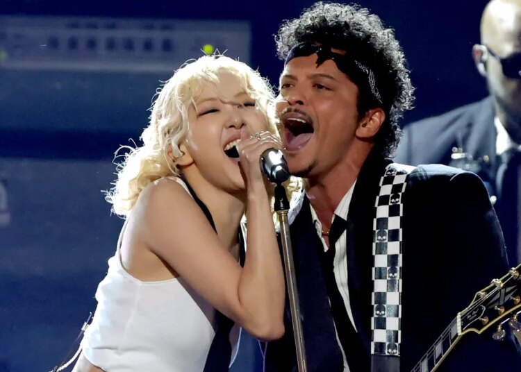 Chega o novo álbum de Bruno Mars. Ele está em turnê em Massachusetts?