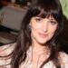 Como Dakota Johnson está abordando o namoro em meio a rumores de modelo
