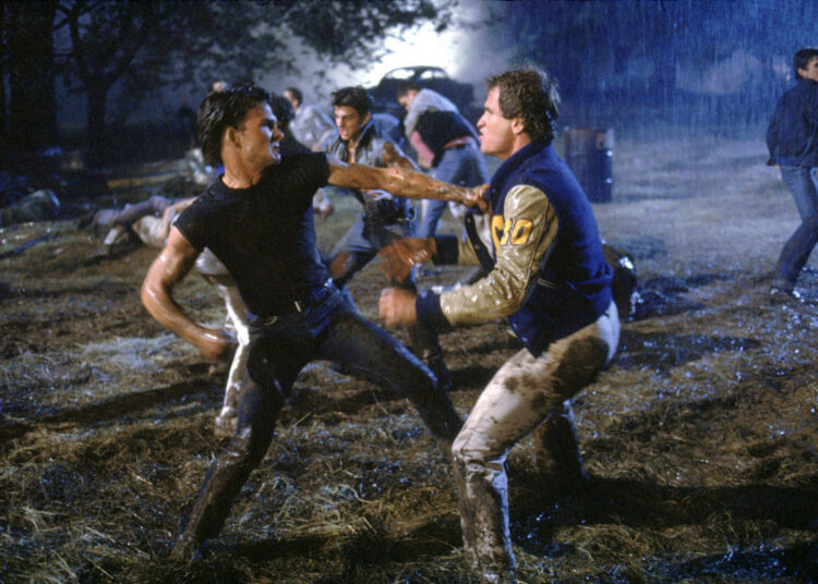 Como 'The Outsiders' lançou as carreiras de Tom Cruise e Patrick Swayze há 43 anos