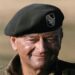 Como o filme de John Wayne de 1968, 'Os Boinas Verdes' dividiu sua base de fãs