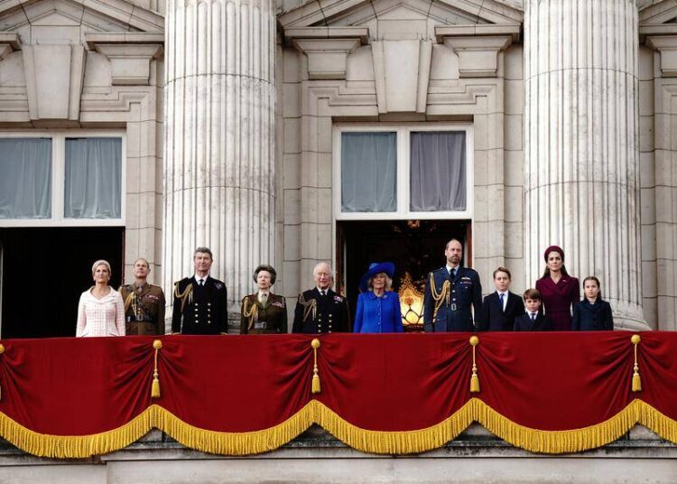 Correspondente real torna-se conselheiro do Palácio de Buckingham | Revisão do Oriente Interior