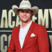 Country Star cancela shows e anuncia pausa na turnê para buscar ajuda “profissional”