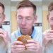 Dainty Burger Bite do CEO do McDonald's deixa a Internet perplexa