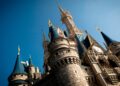 Disney Bull vs Bear: O que grandes mudanças na gigante do entretenimento realmente significam para os investidores
