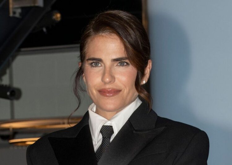Espere… É de onde eu conheço a estrela de '56 dias' Karla Souza
