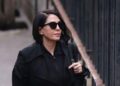 Ex-editor de showbusiness do Daily Mail nega ter hackeado mensagens de voz de Sadie Frost