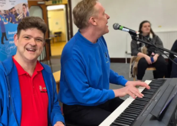 Exército de Salvação de Cheltenham organiza alegre evento 'Enabled' com The Music Man Project