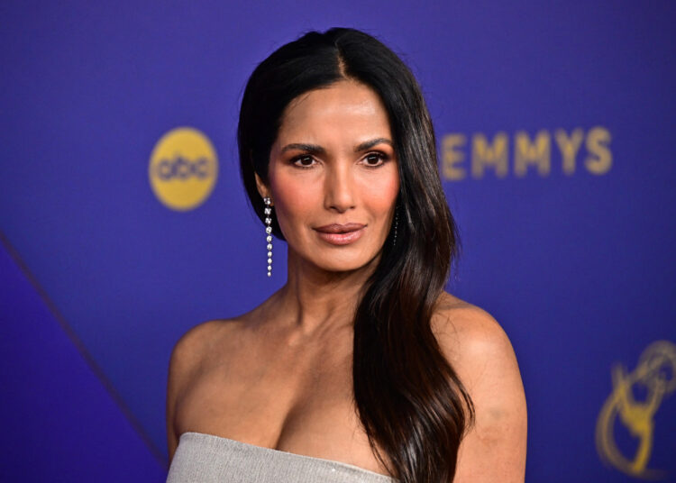 Explorando a jornada romântica de Padma Lakshmi: de Salman Rushdie a relacionamentos recentes